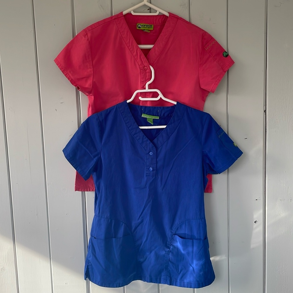 Crocs Medical Apparel Nursing Scrubs Healthcare Set/2 (Small and XS) Pink & Blue